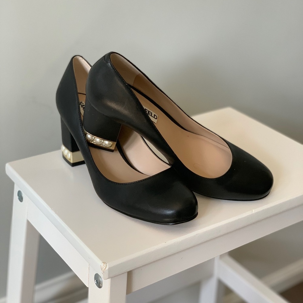 Karl Lagerfeld Paris|Sally Pearl 2.5" Block Heel